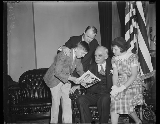 Joseph Byrns, center