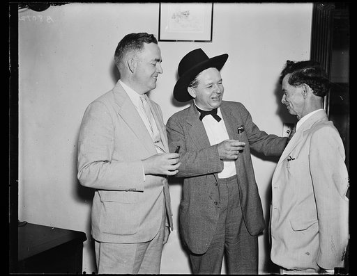 Percy Gassaway, center