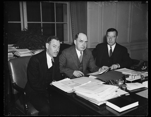 Motor carriers unit gets underway. Bureau of Motor Carriers in the I.C.C., is forming its Washington and field organizations. From the left: Park M. Smith, Assistant and W.Y. Blanning, Assistant Director. Smith is from Illinois and Blanning from Pennsylvania