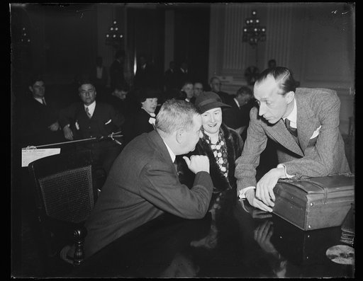 NO CAPTION