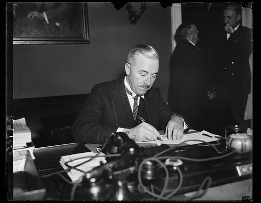 NO CAPTION