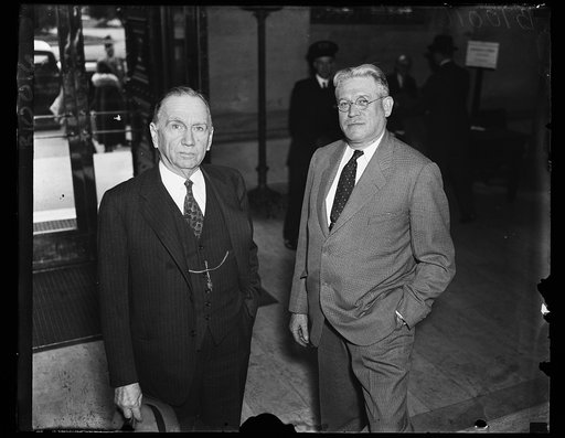 Daniel Roper, left