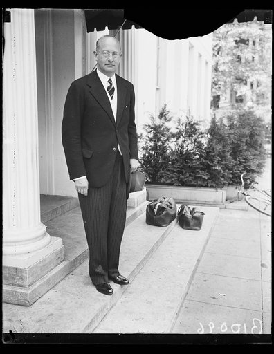 Man at White House, Washington, D.C.