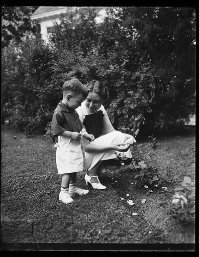 Mrs. Al Landon and John Cobb Landon