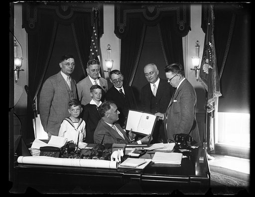 PRESIDENT ROOSEVELT RECEIVES LUTHERAN STAMPS