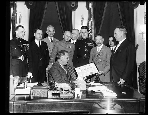 PRESIDENT GETS ALLEGIANCE FROM CONFEDERATE VETS