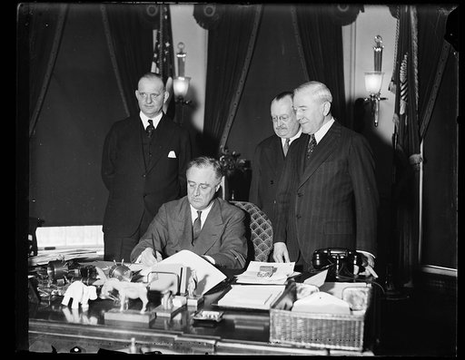PRESIDENT ROOSEVELT SIGNS NAVY BILL