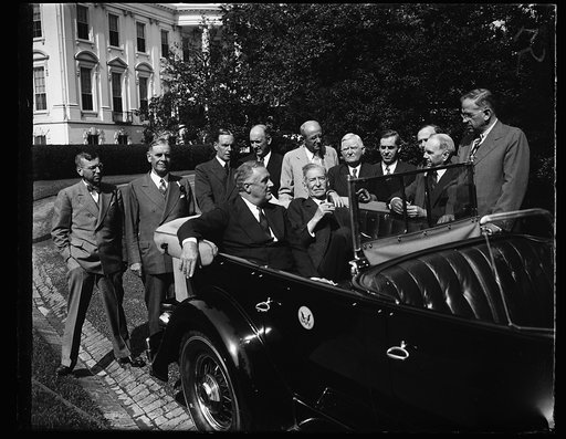 BREAKS UP CABINET MEETING. WASHINGTON, D.C. MAY 21. THE SUDDEN AND SURPRISING APPEARANCE OF SECRETARY OF THE NAVY SWANSON AT THE WHITE HOUSE, CAUSED PRESIDENT ROOSEVELT TO ADJOURN THE CABINET MEETING THAT WAS TAKING PLACE. SEC. SWANSON HAD BEEN ILL FOR SEVERAL MONTHS, BUT IS NOW ON THE WAY TO RECOVE