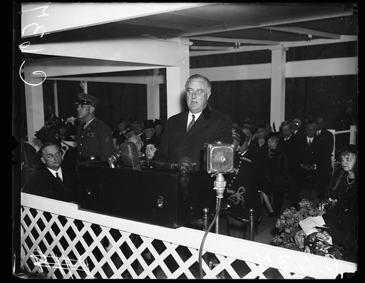 PRESIDENT ROOSEVELT SPEAKING AT THE DEDICATION OF JUSSERANDS BENCH, ROCK CREEK PARK, WASHINGTON, D.C.
