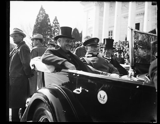 CHIEF EXECUTIVE ARRIVES AT ARLINGTON. WASHINGTON, D.C. NOVEMBER 11. PRESIDENT ROOSEVELT WITH GENERAL JOHN J. PERSHING AND SECRETARY OF THE NAVY CLAUDE A SWANSON AS THEY ARRIVED AT ARLINGTON NATIONAL CEMETERY TODAY TO HONOR AMERICA'S UNKNOWN SOLDIER IN OBSERVANCE OF ARMISTICE DAY. GENERAL PERSHING PL