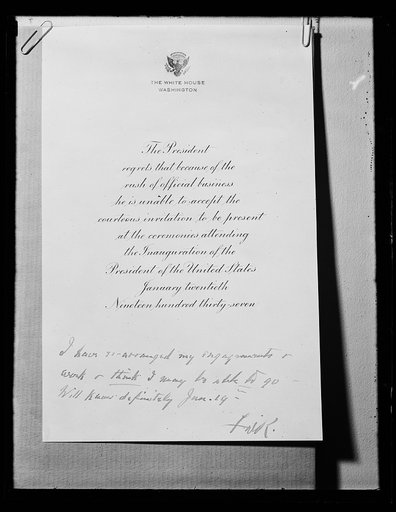 PRESIDENT HAS HIS LITTLE JOKE. WASHINGTON, D.C. JANUARY 14. PRESIDENT ROOSEVELT IS A GREAT RIBBER AND HARDLY A DAY PASSES THAT HE DOES NOT INJECT A LITTLE HUMOR INTO HIS SERIOUS JOB OF BEING THE NATION'S CHIEF EXECUTIVE. TODAY'S JOKE WAS AT THE EXPENSE OF ADMIRAL CARY T. GRAYSON, CHAIRMAN OF THE INA