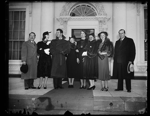 MOVIE FOLK LUNCHEON GUESTS AT WHITE HOUSE. WASHINGTON, D.C. JANUARY 30. THE MOVIE STARS THAT ARE IN WASHINGTON TO HELP CELEBRATE THE PRESIDENT'S BIRTHDAY PARTY WERE LUNCHEON GUESTS OF MRS. ROOSEVELT AT THE WHITE HOUSE TODAY. THEY MET THE PRESIDENT AND ALL WISHED HIM A HAPPY BIRTHDAY. L TO R: FREDERI