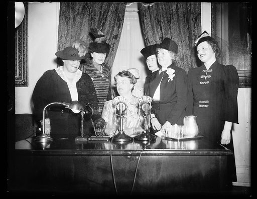 WHITE HOUSE TEA GIVEN FOR WOMEN LEADERS IN THE 'FIGHT INFANTILE PARALYSIS' CAMPAIGN, WASHINGTON, D.C. JANUARY 11. FOLLOWING A TEA AT THE WHITE HOUSE TODAY, MRS. ROOSEVELT AND PROMINENT WOMEN LEADERS IN THE 'FIGHT INFANTILE PARALYSIS' CAMPAIGN BROADCAST OVER A COAST-TO-COAST NETWORK THE URGENT NEED F