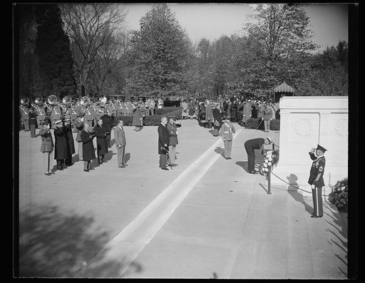 PRESIDENT ROOSEVELT HONORS AMERICA'S UNKNOWN SOLDIER ON ARMISTICE DAY. WASHINGTON, D.C. NOVEMBER 11. PRESIDENT ROOSEVELT LED THE NATION TODAY IN OBSERVING THE 21ST ANNIVERSARY OF THE SIGNING OF THE ARMISTICE BY JOURNEYING TO THE TOMB OF AMERICA'S UNKNOWN SOLDIER WHERE HE HAD A WREATH PLACED BY HIS N