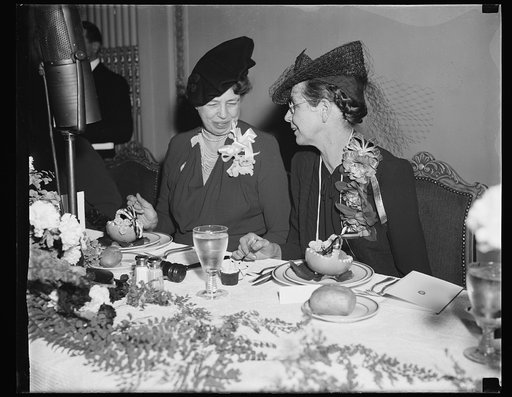 MRS. ROOSEVELT HONORED AT BREAKFAST BY CONGRESSIONAL CLUB. WASHINGTON, D.C. FEBRUARY 12. MRS. FRANKLIN D. ROOSEVELT, SHOWN HERE WITH MRS. EDWARD R. BURKE, WIFE OF THE SENATOR FROM NEBRASKA, WAS THIS MORNING HONORED AT THE CONGRESSIONAL CLUB'S ANNUAL BREAKFAST. THE CONGRESSIONAL CLUB IS COMPOSED OF W