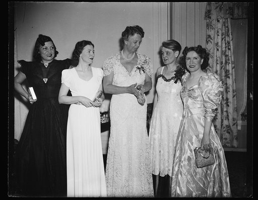 LEADING FIGURES AT TONIGHT'S JAMBOREE FOR PROMINENT WOMEN BY NEWSPAPERWOMEN. WASHINGTON, D.C. MARCH 9. THE WOMEN'S NATIONAL PRESS CLUB HAD ITS ANNUAL STUNT PARTY AND DINNER FOR THE WIVES OF PROMINENT NATIONAL FIGURES AND FOR WOMEN PROMINENT IN THEIR OWN RIGHT. THE AFFAIR IS FEATURED BY A SKIT WHICH 