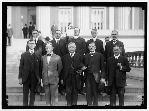 FEDERAL RESERVE SYSTEM. DISTRICT GOVERNORS OF FEDERAL RESERVE: E.R. FRANCHER, CLEVELAND, DIST. 4; GEORGE J. SEAY, RICHMOND, DIST. 5; JOSEPH A. McCORD, ATLANTA, DIST. 6; THEODORE WOLD, MINNEAPOLIS, DIST. 9; CHARLES M. SAWYER, TOPEKA, DIST. 10. BACK ROW: CHARLES J. RHOADS, PHILADELPHIA, DIST. 3; OSCAR