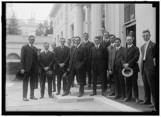 Edward "Slim" Love, cop, Charlie Mullen, ?, Bob Shawkey, ?, Luke Boone, Ray Fisher, Roger Peckinpaugh, Allen Russell, Urban Shocker, Wally Pipp, Frank Baker, Jimmy Duggan (trainer), ?, Hugh High, New York AL (baseball), at White House