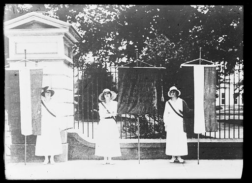 White House pickets of the Congressional Union for Woman Suffrage, Washington, D.C.