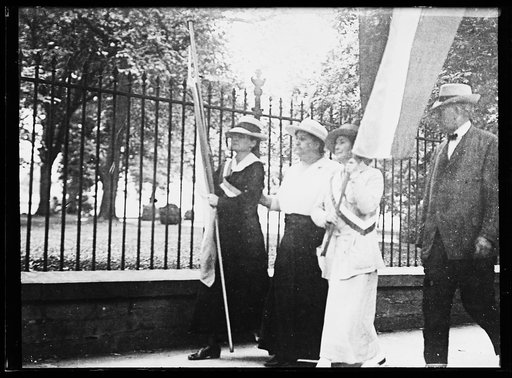 White House pickets of the Congressional Union for Woman Suffrage, Washington, D.C.