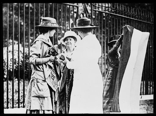 White House pickets of the Congressional Union for Woman Suffrage, Washington, D.C.