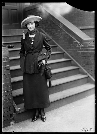 Elaine Miss C. Barry, Irish Pic...