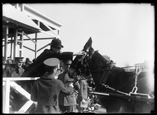 Lucy Baker at Ft. Myer show