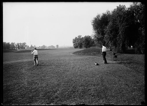 Golf; Washington Monument in background