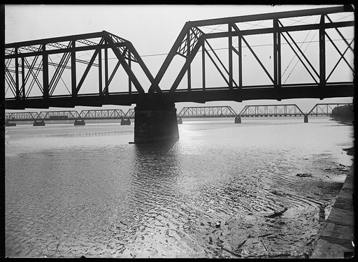 Railway bridge over Potomac River, Washington, D.C.