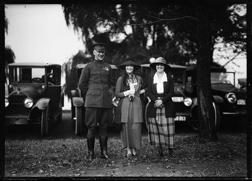 Genl. March & daughters [Fort Myer, Virginia