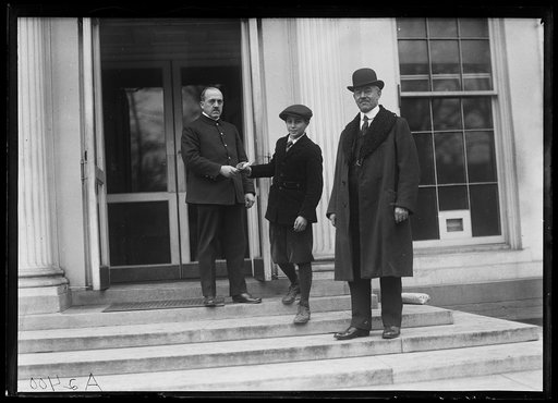 Group at White House, Washington, D.C.