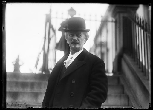 Man at White House, Washington, D.C.