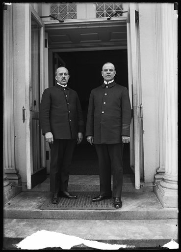 Men at White House, Washington, D.C.