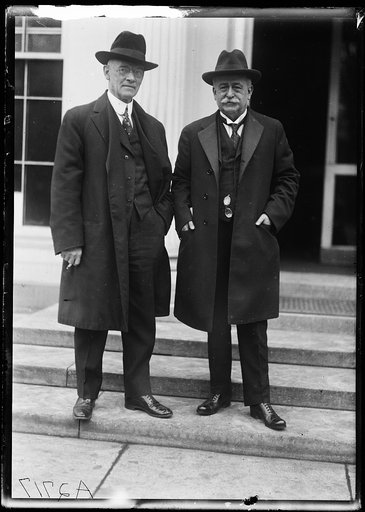 Men at White House, Washington, D.C.