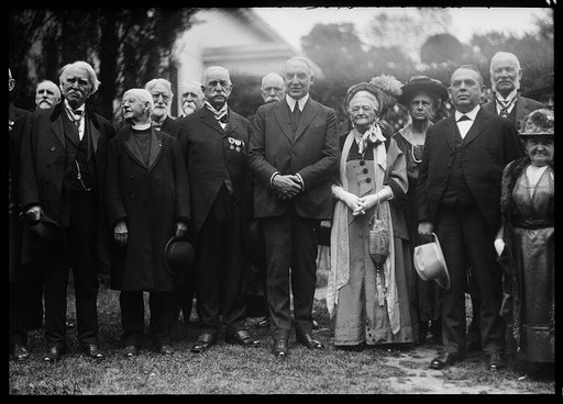 Warren Harding and group at White House, Washington, D.C.
