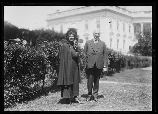 Evangeline Booth with Harding [White House, Washington, D.C.
