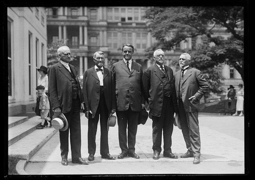 Group at White House. Washington, D.C.