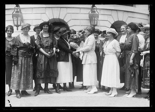 Mrs. Harding and group of women outside White House, Washington, D.C.