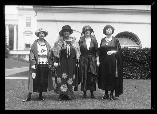 Group of women at White House, Washington, D.C.