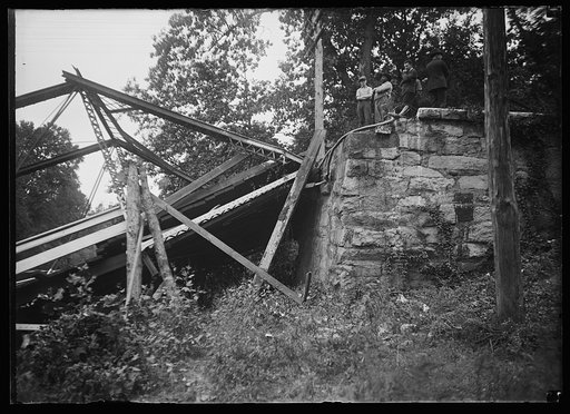 Collapsed bridge