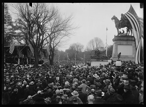 Crowd at Ulysses S. Grant Memorial at U.S. Capitol, Washington, D.C.