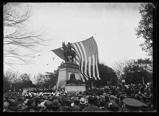 Crowd at Ulysses S. Grant Memorial at U.S. Capitol, Washington, D.C.