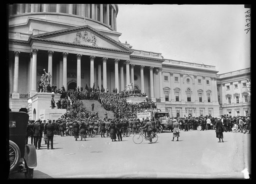 Bonus group arriving at the Capitol