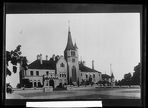 Mrs. O.H.P. Belmont house [Beacon Towers, Sands Point, New York