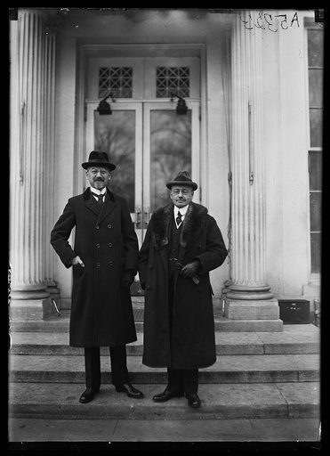 Men at White House, Washington, D.C.