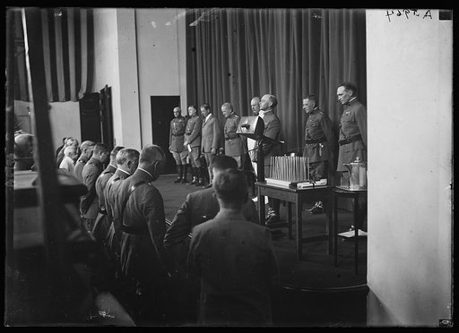 Chaplain Julian E. Yates pronouncing the benediction at the Army War College
