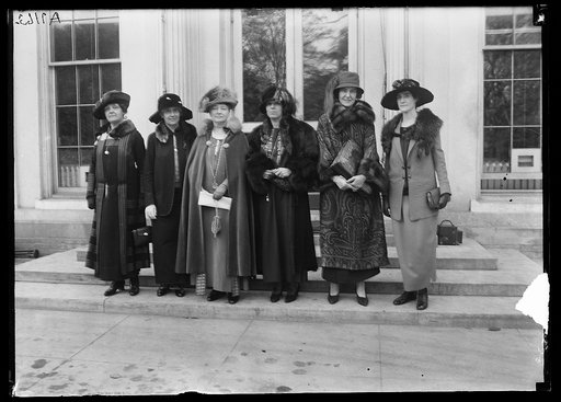 Group of women at White House, Washington, D.C.