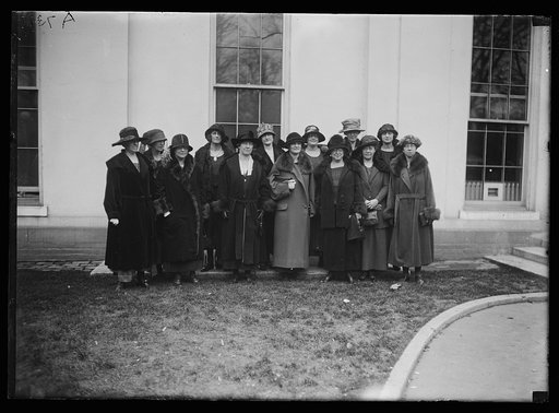Group of women at White House, Washington, D.C.