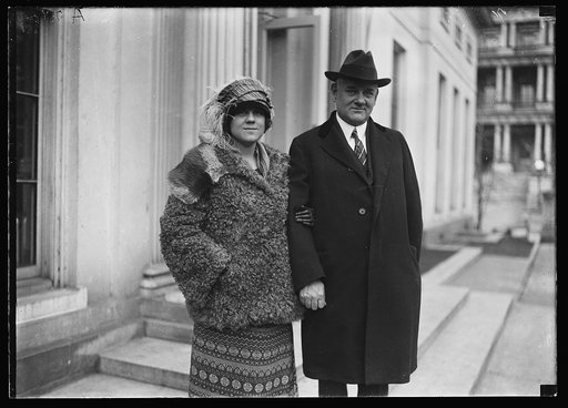 Woman and man at White House, Washington, D.C.