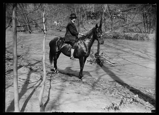 Sen. O.E. Weller of Md. on horseback